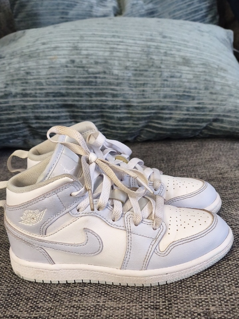 Nike Air Jordan 1 Mid GIRLS/BOYS